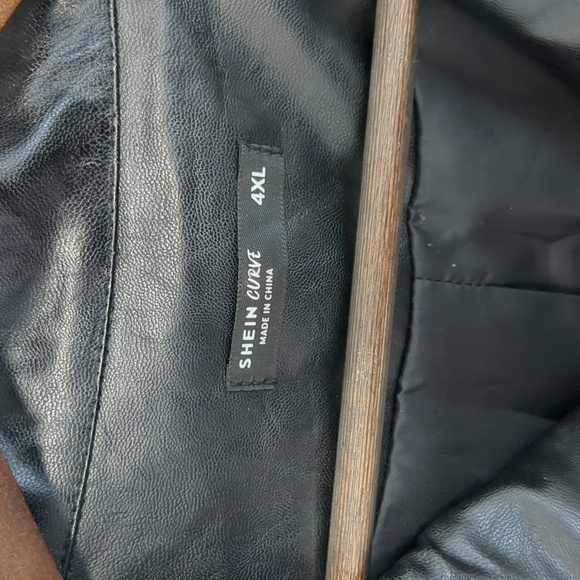 Black Faux Leather Jacket 4X - Picture 7 of 12
